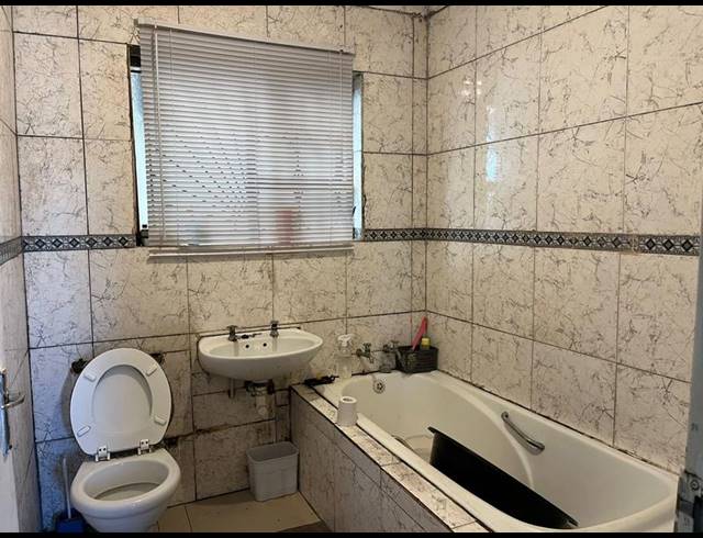 3 BEDROOM HOUSE FOR SALE IN ILITHA PARK